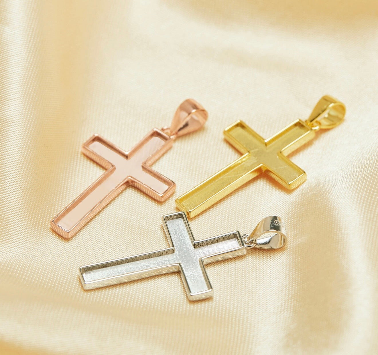 Cross Necklace Pendent