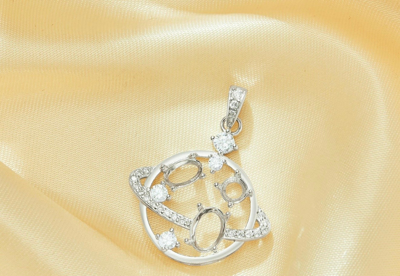 Momma's World Necklace