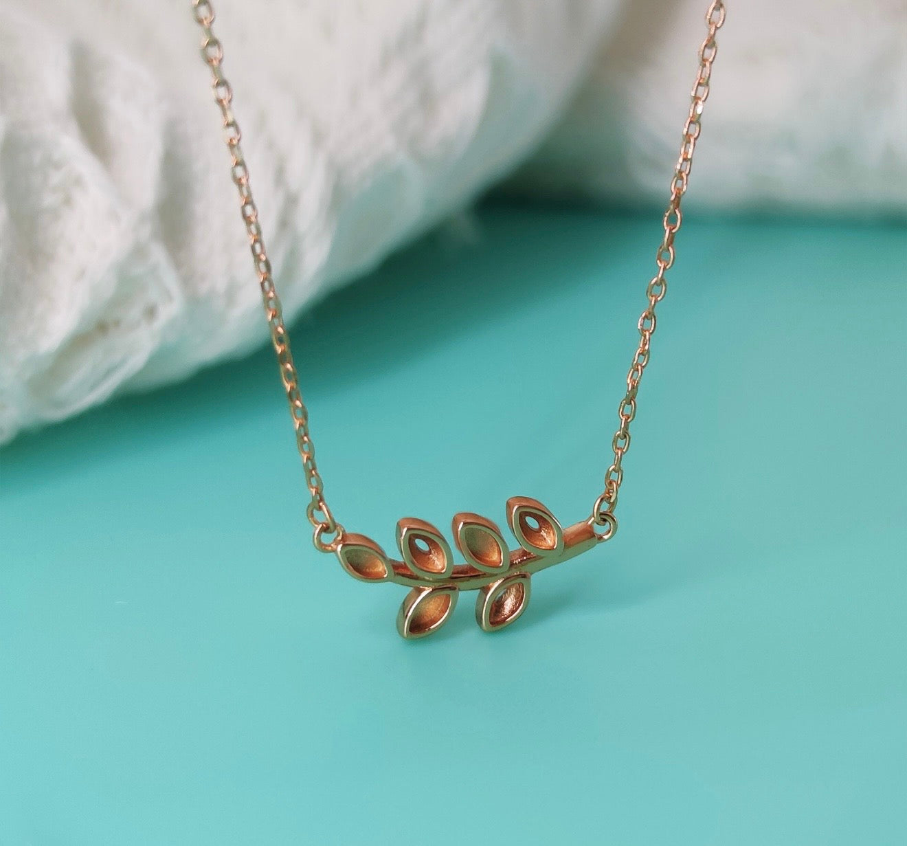 Bella Necklace