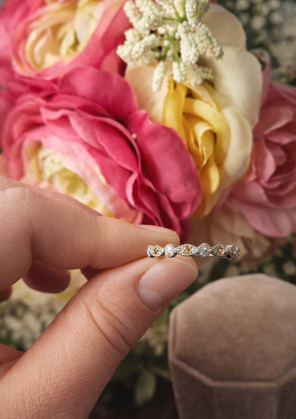 Layla Ring with ONE birthstone color