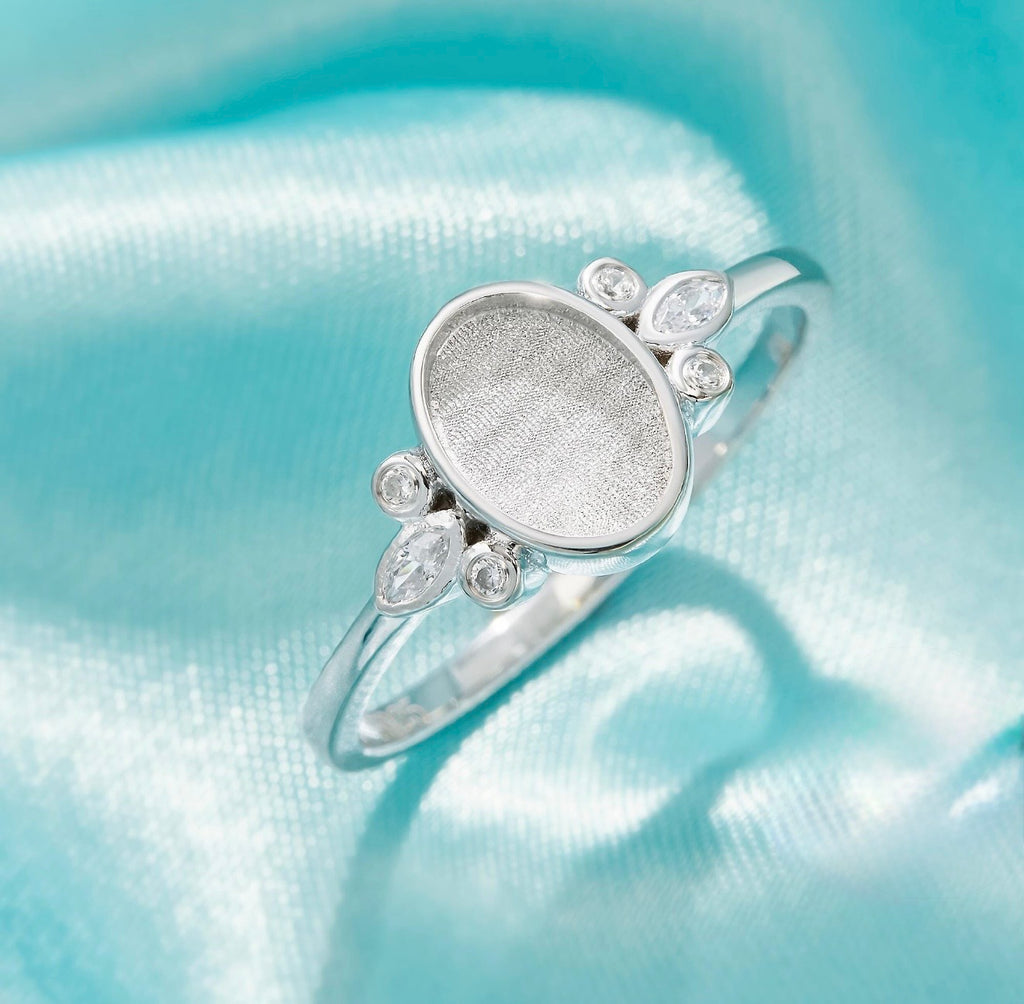 Amelia Ring
