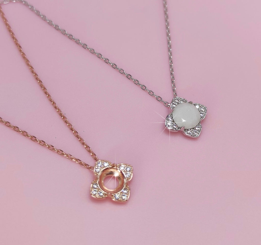 Clover Necklace